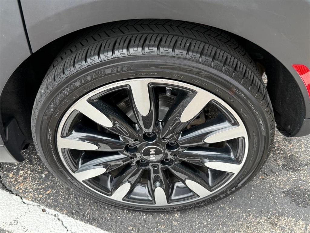 used 2018 MINI Hardtop car, priced at $13,495