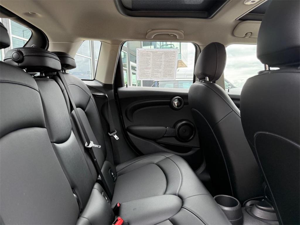 used 2018 MINI Hardtop car, priced at $13,495