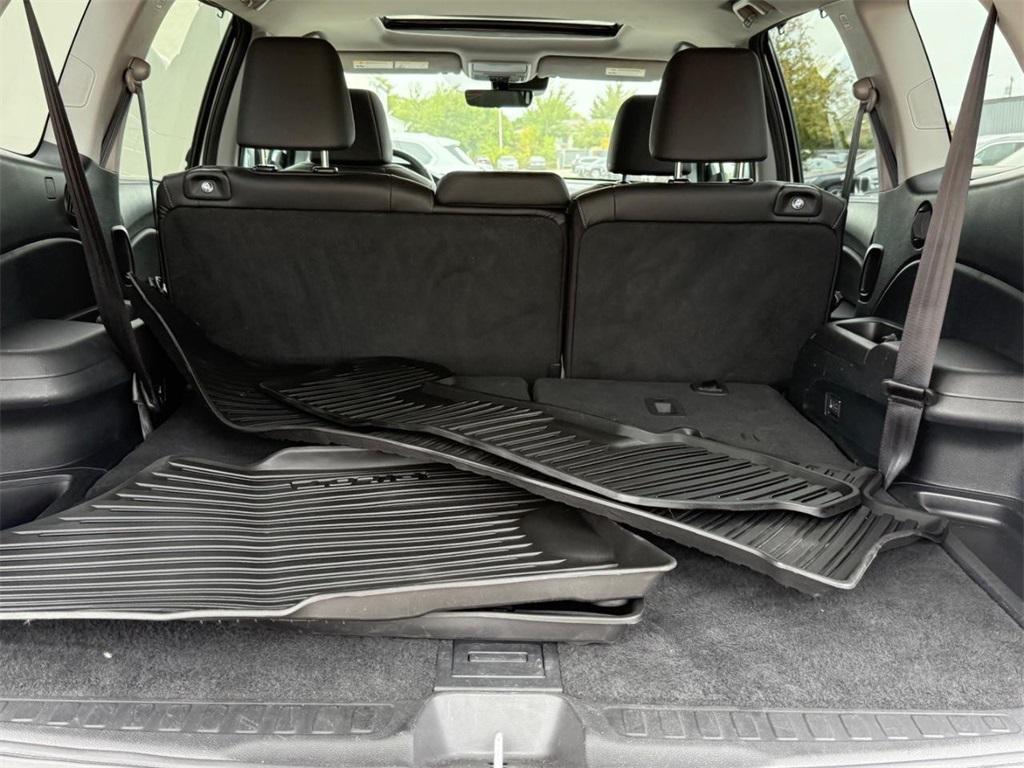used 2022 Honda Pilot car, priced at $31,999