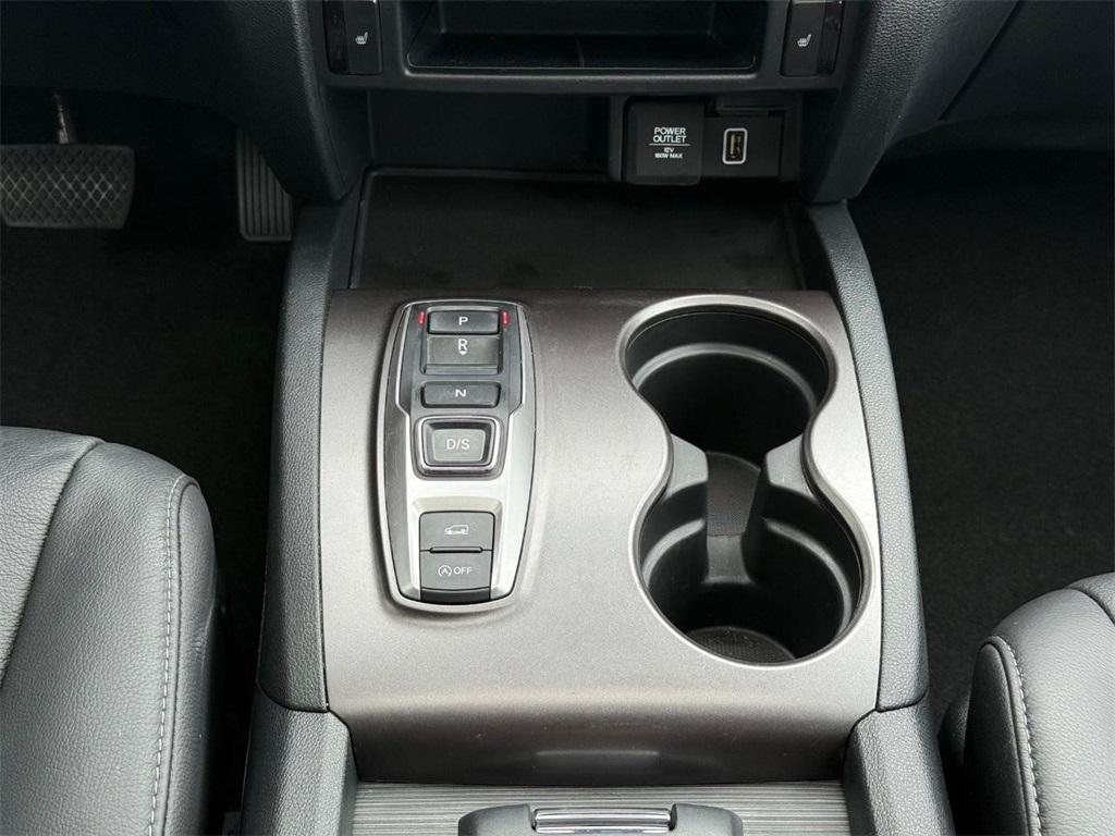 used 2022 Honda Pilot car, priced at $31,999