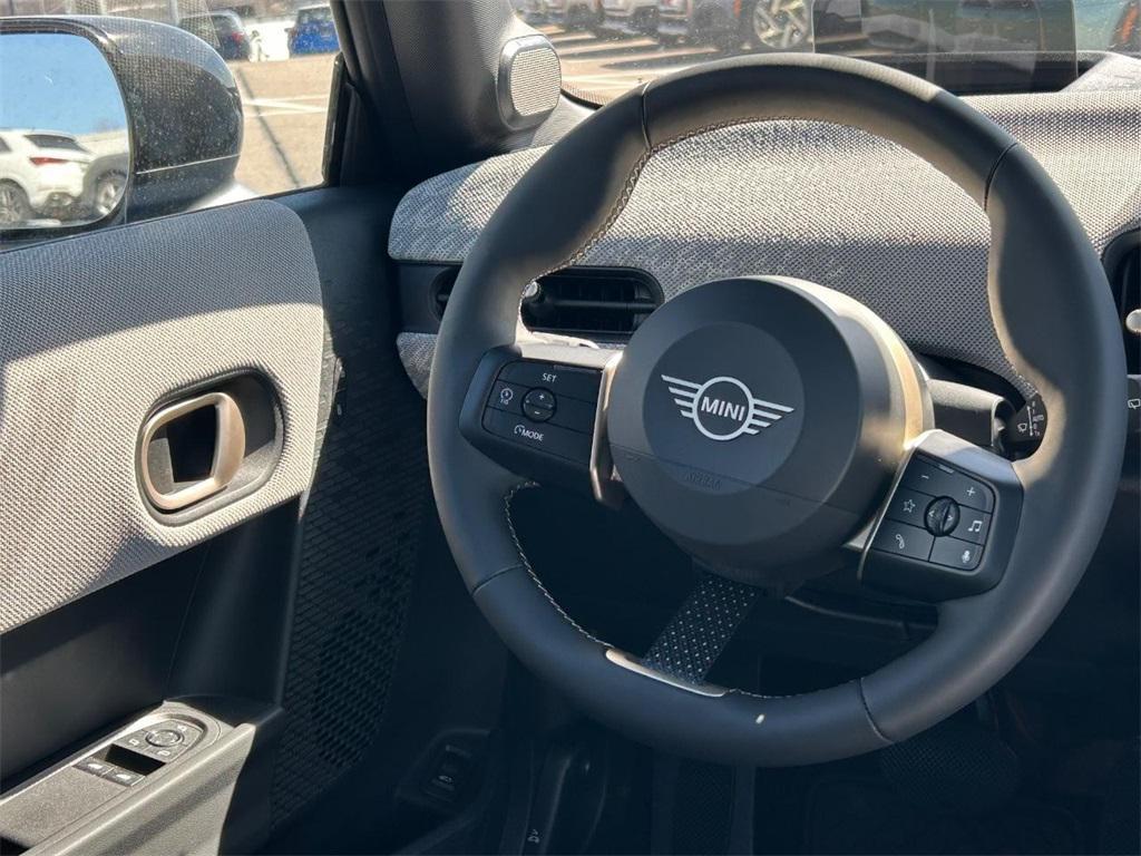 used 2025 MINI Hardtop car, priced at $38,880