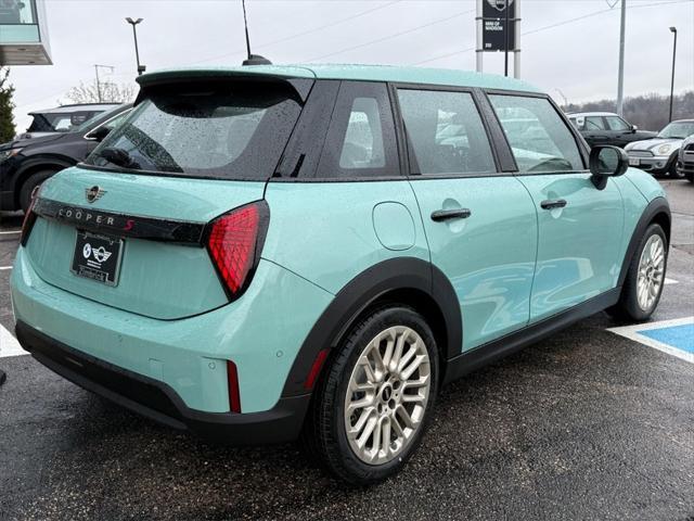 new 2025 MINI Hardtop car, priced at $37,230