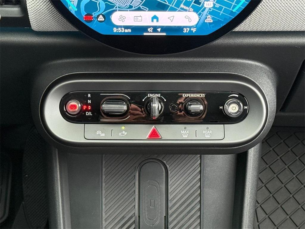 new 2025 MINI Hardtop car, priced at $37,230