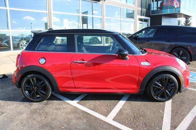 used 2018 MINI Hardtop car, priced at $18,250