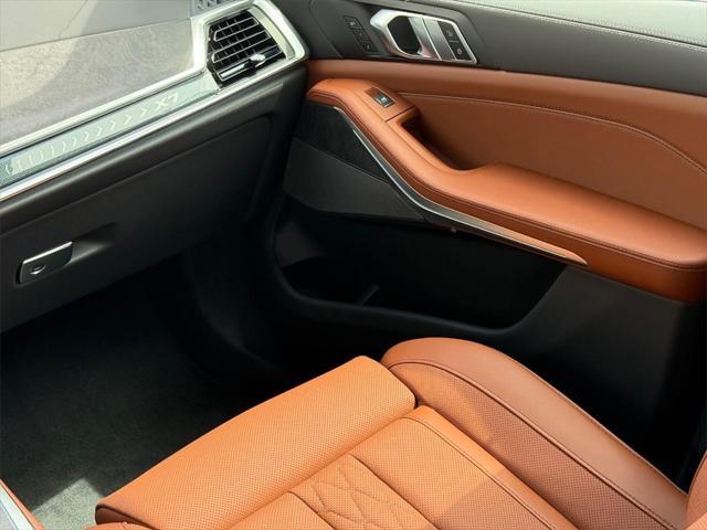 new 2026 BMW X7 car, priced at $102,475