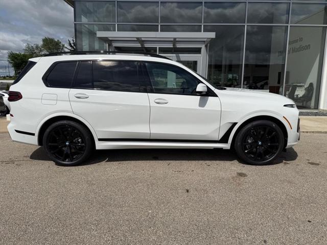 new 2026 BMW X7 car, priced at $102,475