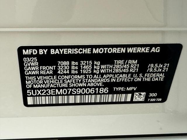 new 2025 BMW X7 car, priced at $98,930