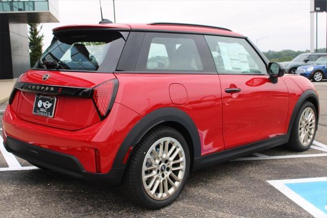 new 2025 MINI Hardtop car, priced at $38,695