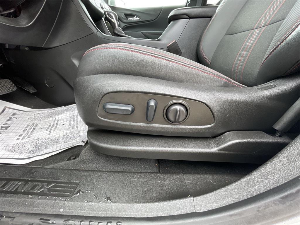 used 2022 Chevrolet Equinox car, priced at $23,999