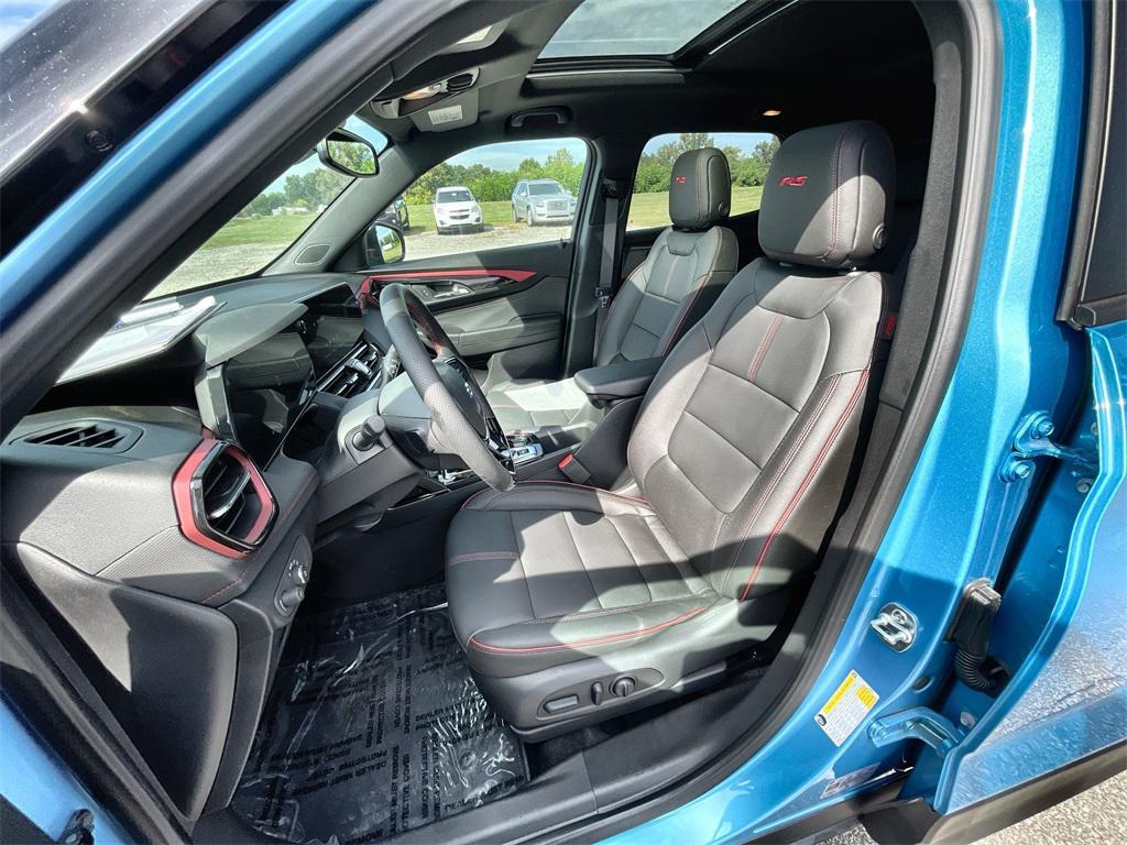 used 2025 Chevrolet TrailBlazer car, priced at $28,800