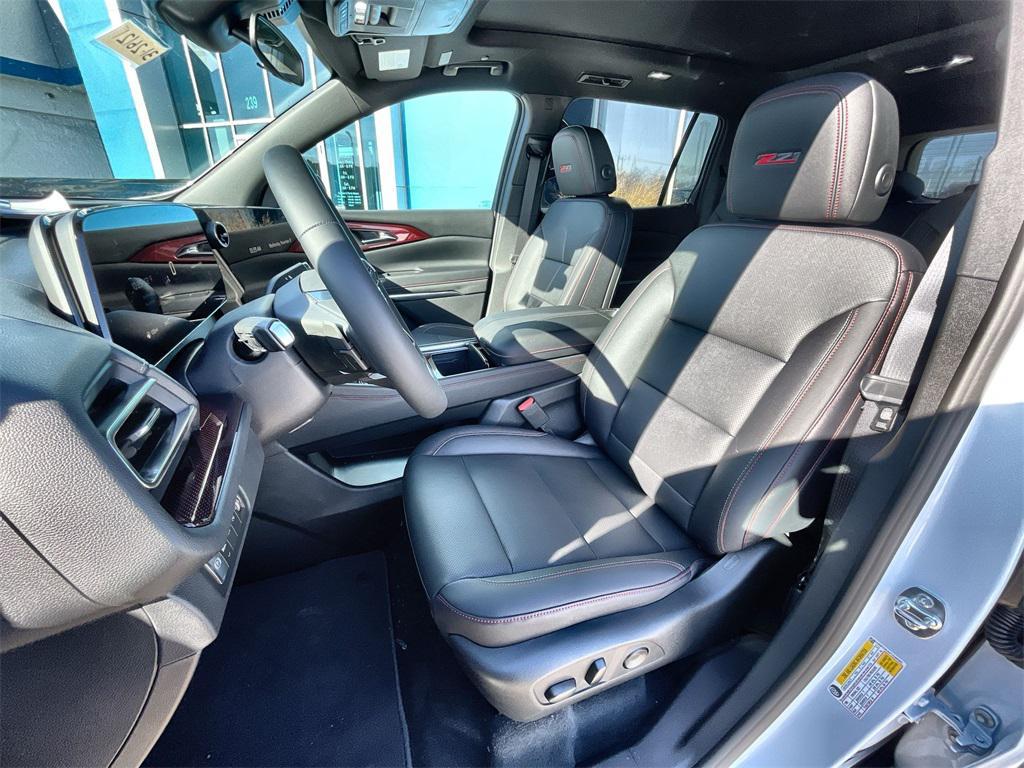 new 2026 Chevrolet Traverse car, priced at $50,815