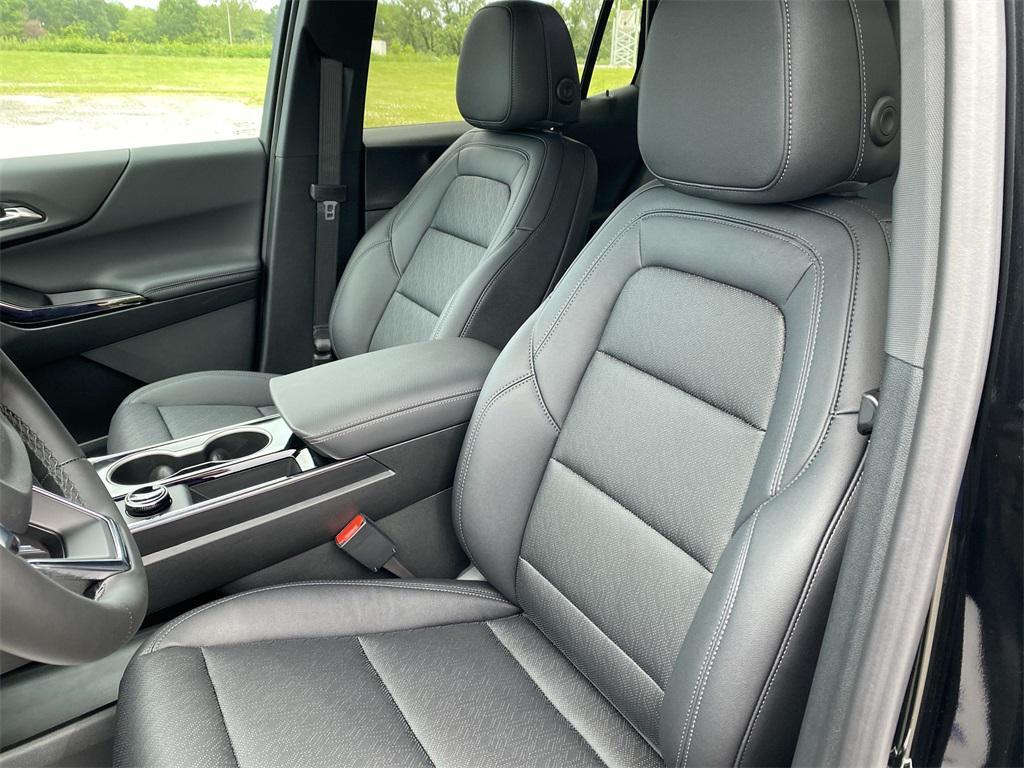 new 2026 Chevrolet Equinox car, priced at $29,490