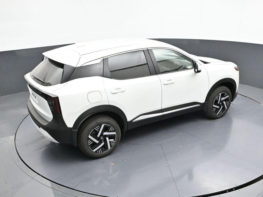 new 2025 Nissan Kicks car, priced at $26,160