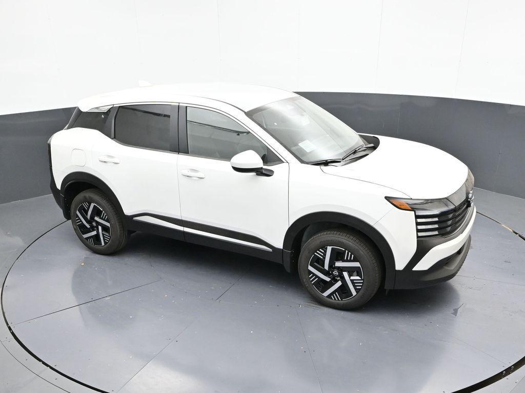 new 2025 Nissan Kicks car, priced at $26,160