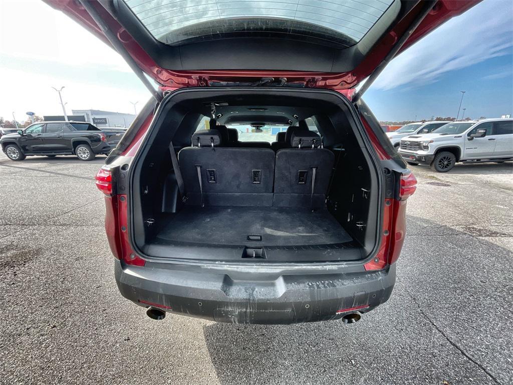used 2022 Chevrolet Traverse car, priced at $24,396