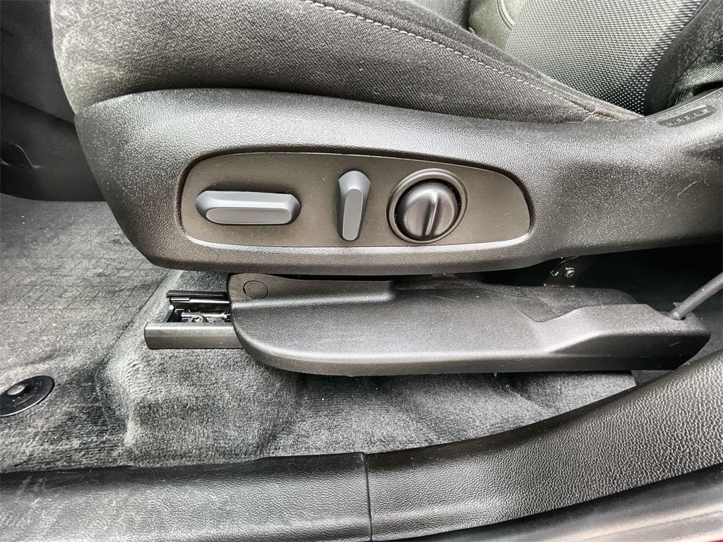 used 2022 Chevrolet Traverse car, priced at $24,396