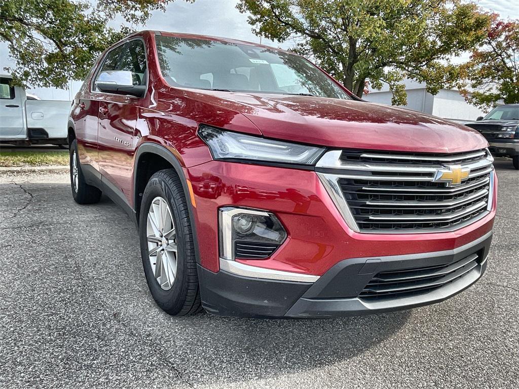 used 2022 Chevrolet Traverse car, priced at $24,396