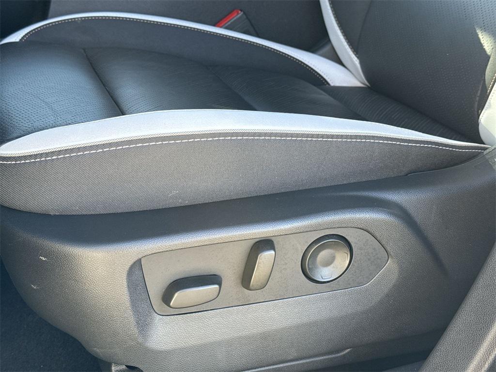 used 2024 Buick Envision car, priced at $28,944