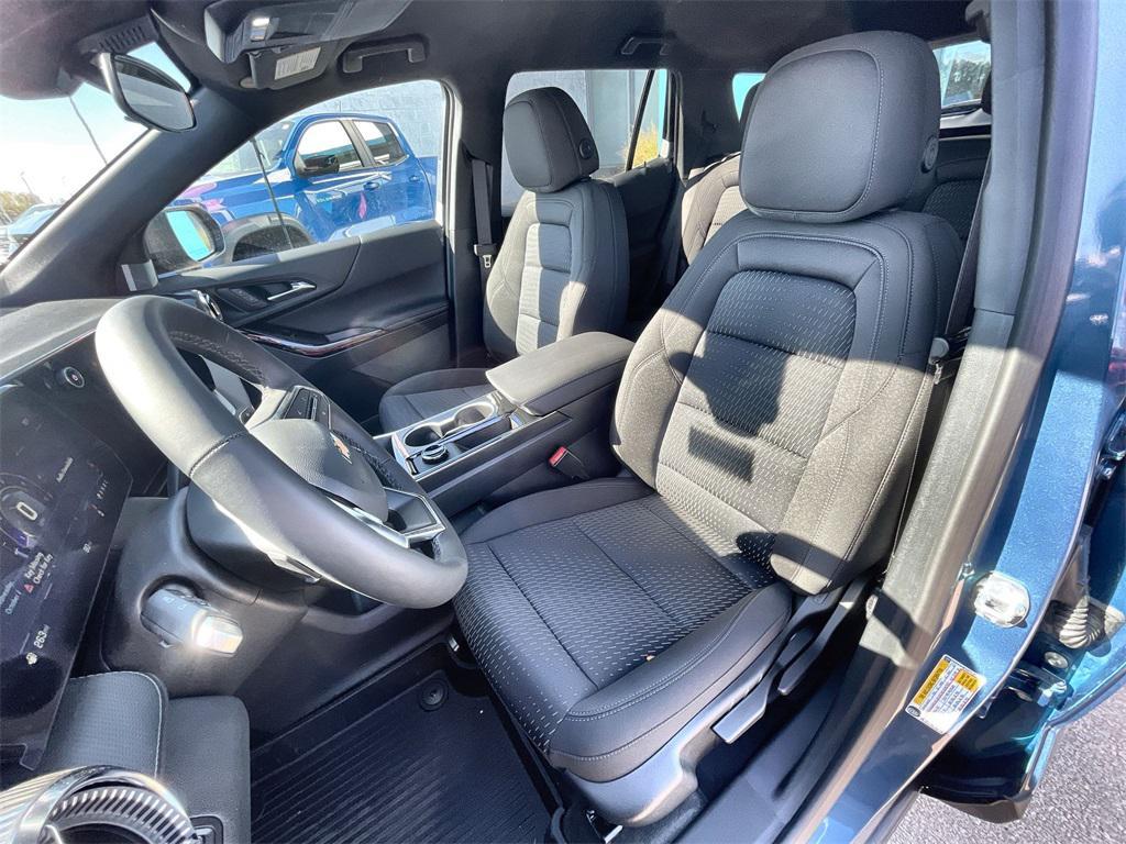 new 2026 Chevrolet Equinox car, priced at $28,664