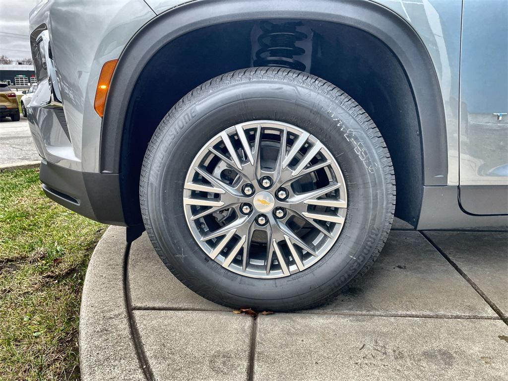 new 2026 Chevrolet Traverse car, priced at $40,631