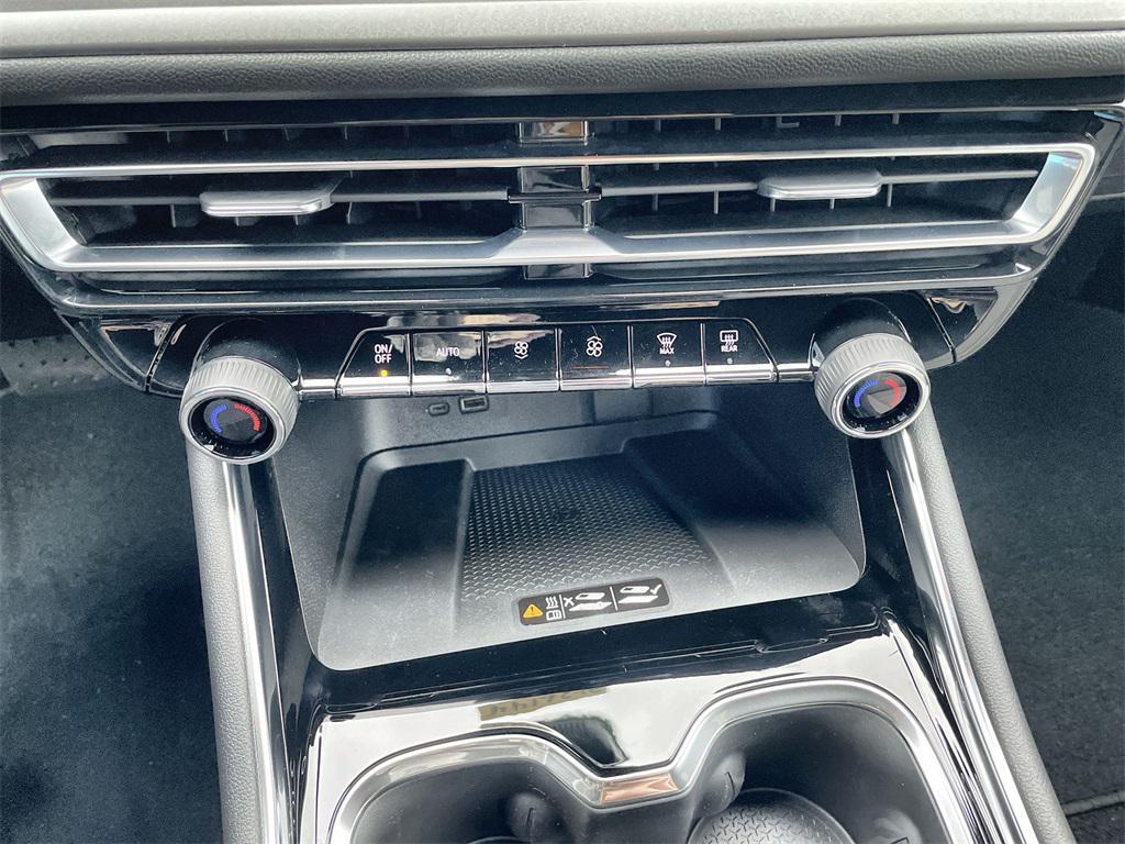 new 2026 Chevrolet Traverse car, priced at $40,631