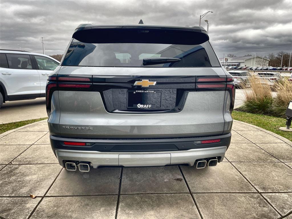 new 2026 Chevrolet Traverse car, priced at $40,631