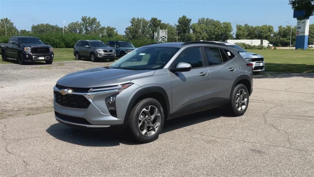 new 2025 Chevrolet Trax car, priced at $22,702