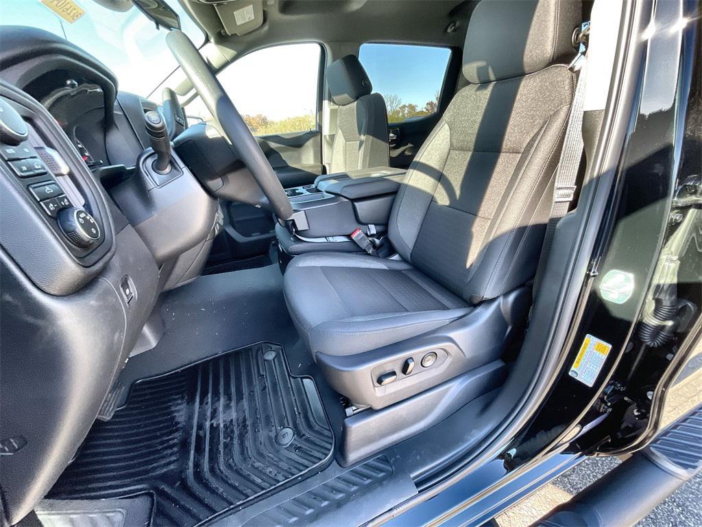 new 2026 Chevrolet Silverado 1500 car, priced at $47,940