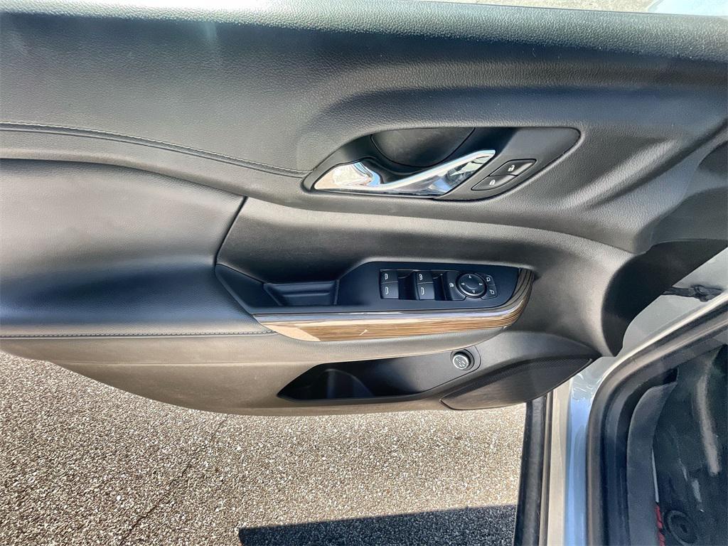 used 2023 GMC Acadia car, priced at $24,998