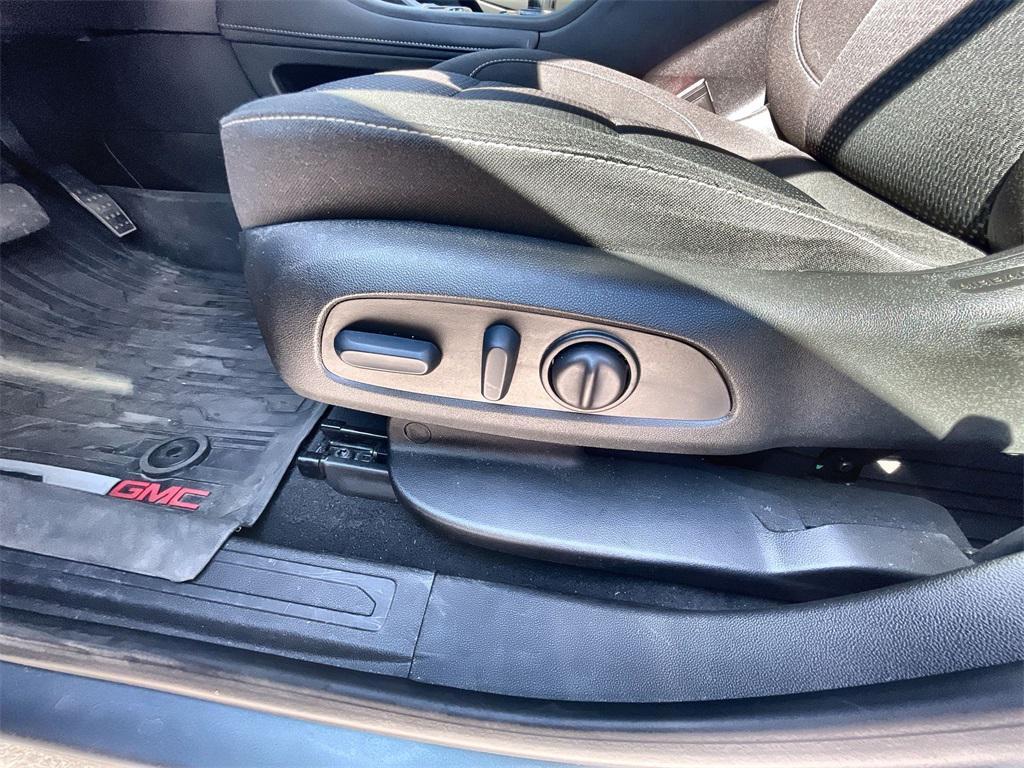 used 2023 GMC Acadia car, priced at $24,998