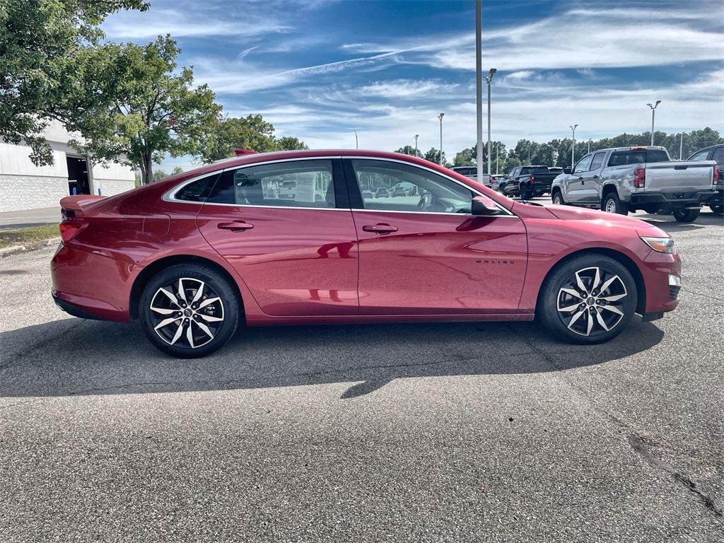 used 2022 Chevrolet Malibu car, priced at $18,999