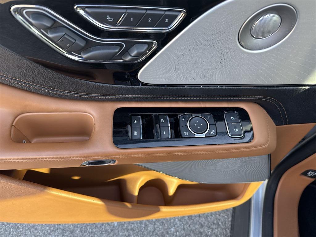 used 2020 Lincoln Aviator car, priced at $33,800