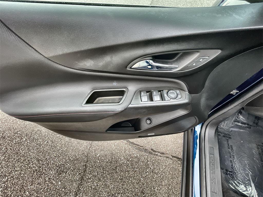 used 2022 Chevrolet Equinox car, priced at $24,699