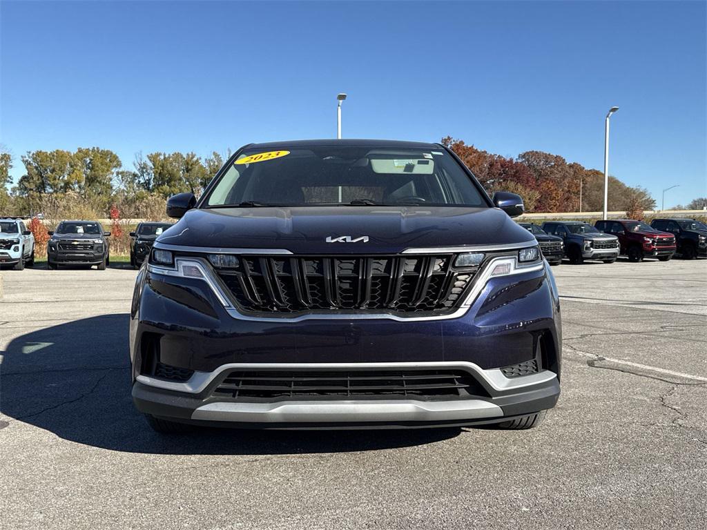 used 2023 Kia Carnival car, priced at $28,599
