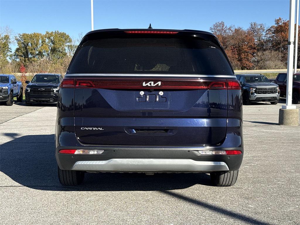 used 2023 Kia Carnival car, priced at $28,599