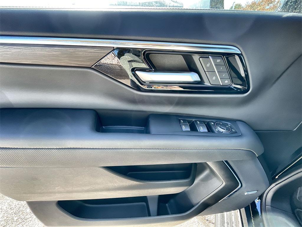 new 2026 Chevrolet Suburban car, priced at $84,279