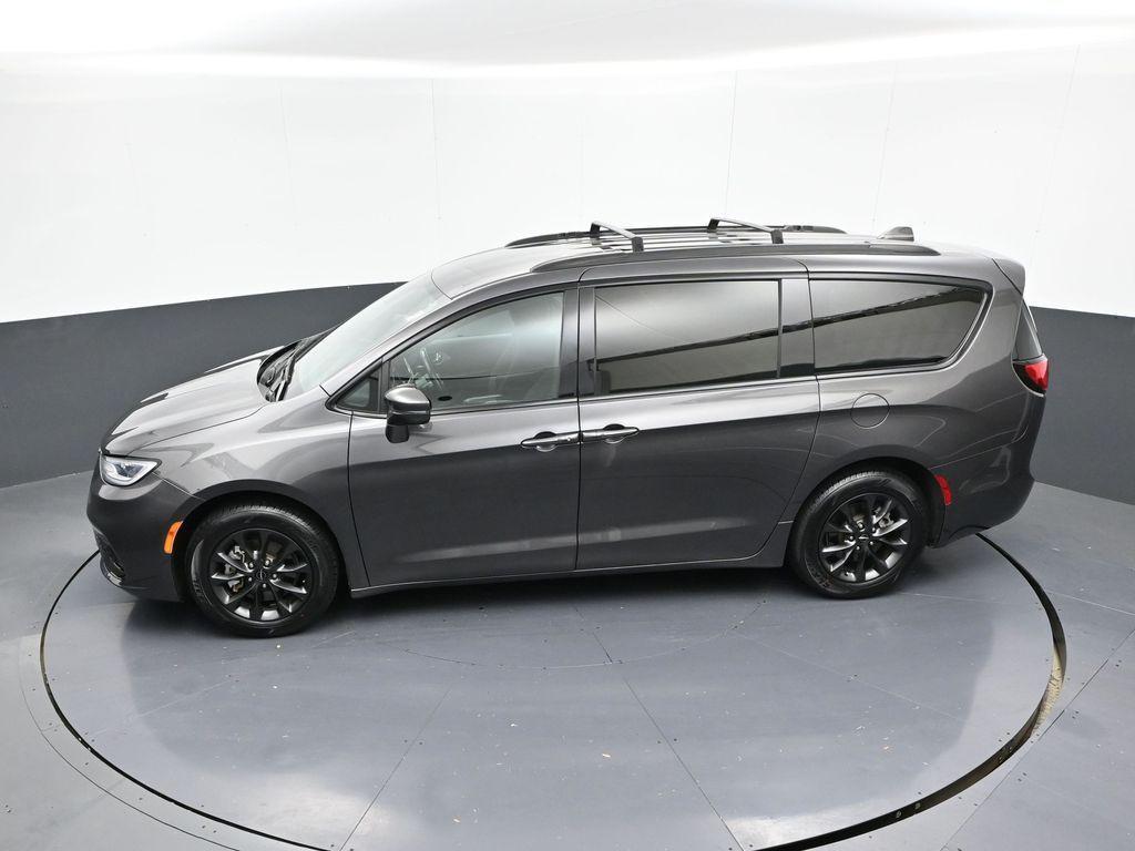 used 2021 Chrysler Pacifica car, priced at $24,429
