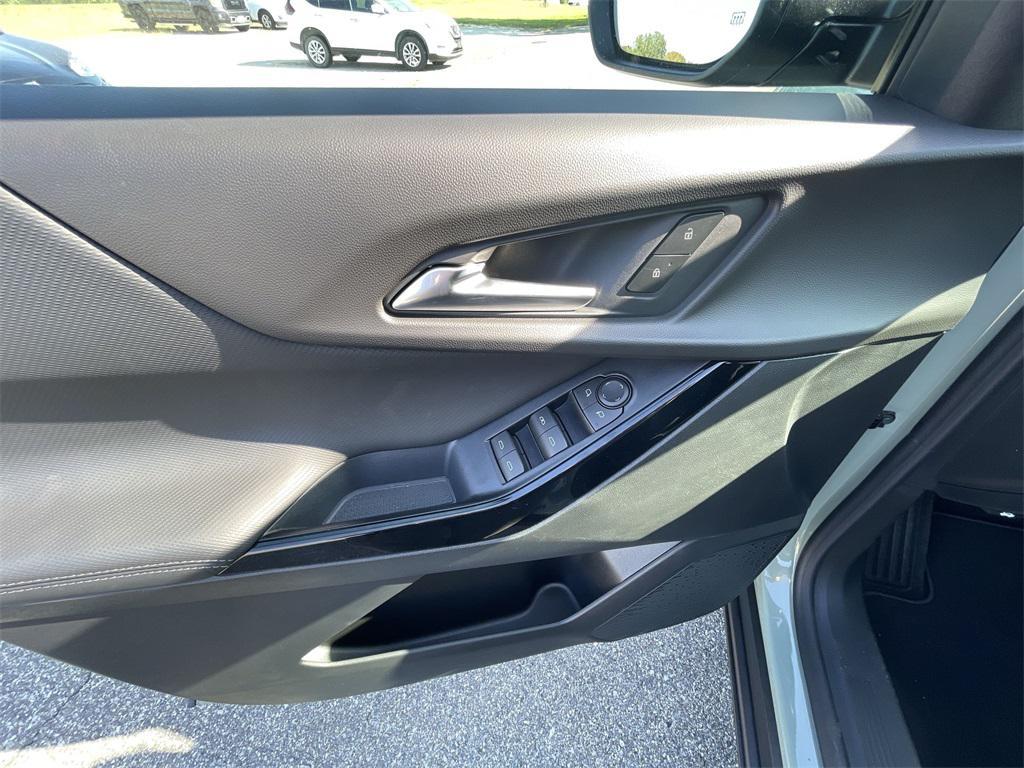 new 2026 Chevrolet Equinox car, priced at $28,380