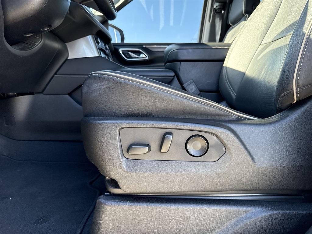 used 2023 Chevrolet Suburban car, priced at $44,499