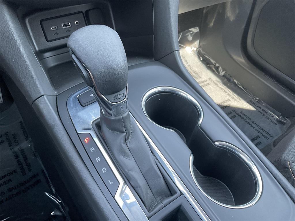 used 2023 Chevrolet Equinox car, priced at $21,998