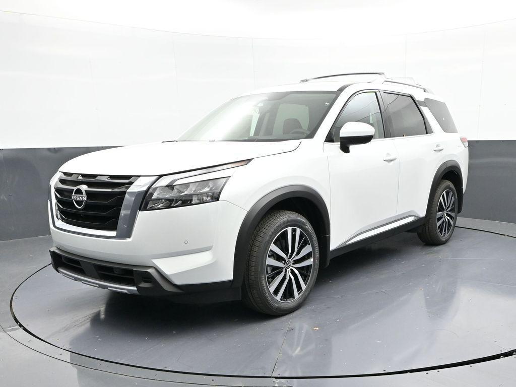 new 2025 Nissan Pathfinder car, priced at $53,845