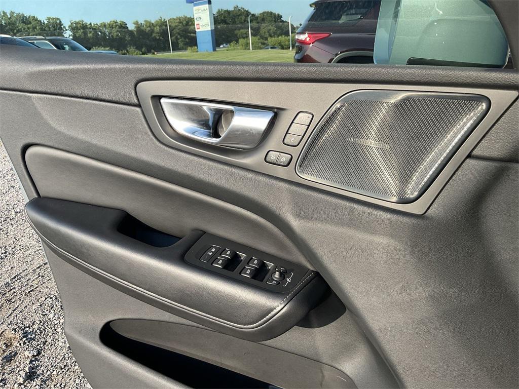 used 2023 Volvo XC60 car, priced at $36,866