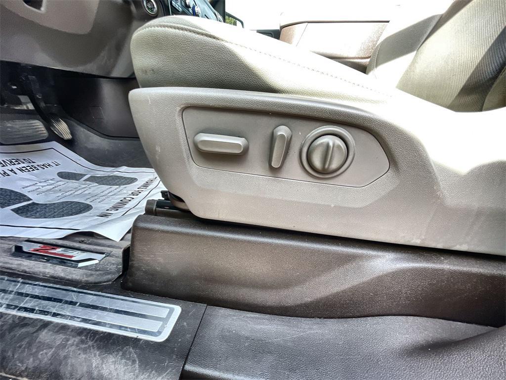 used 2022 Chevrolet Silverado 1500 car, priced at $34,999