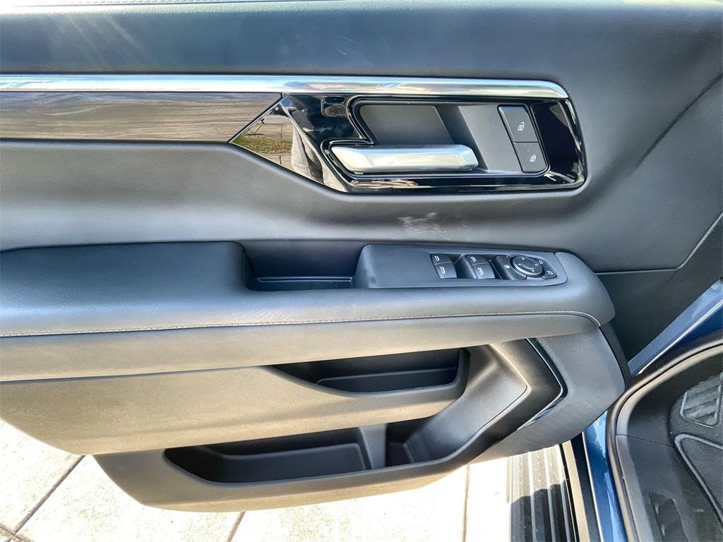 new 2026 Chevrolet Suburban car, priced at $66,410