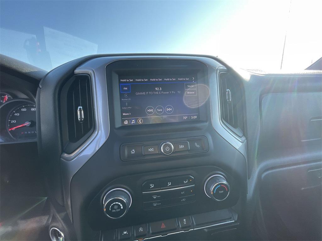used 2022 Chevrolet Silverado 1500 car, priced at $27,800