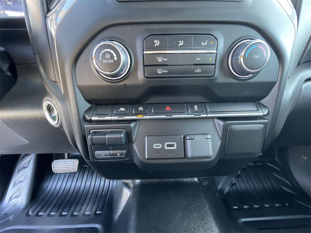 used 2022 Chevrolet Silverado 1500 car, priced at $27,800
