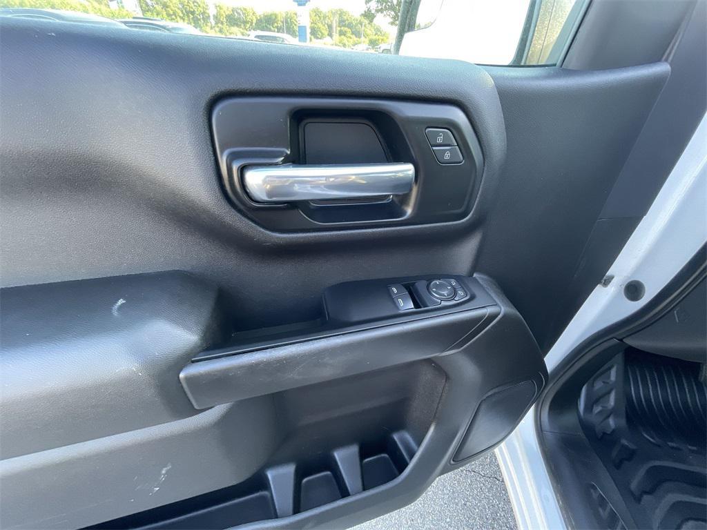 used 2022 Chevrolet Silverado 1500 car, priced at $27,800