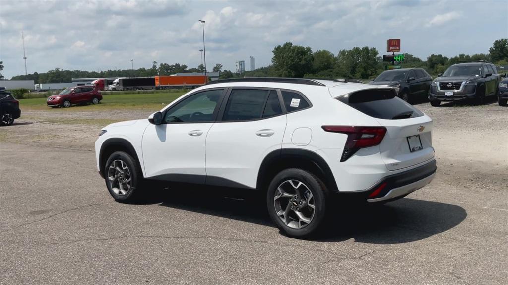 new 2025 Chevrolet Trax car, priced at $25,485