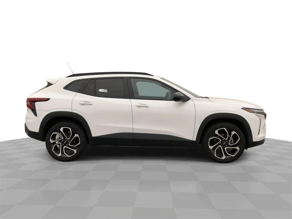 new 2025 Chevrolet Trax car, priced at $26,335