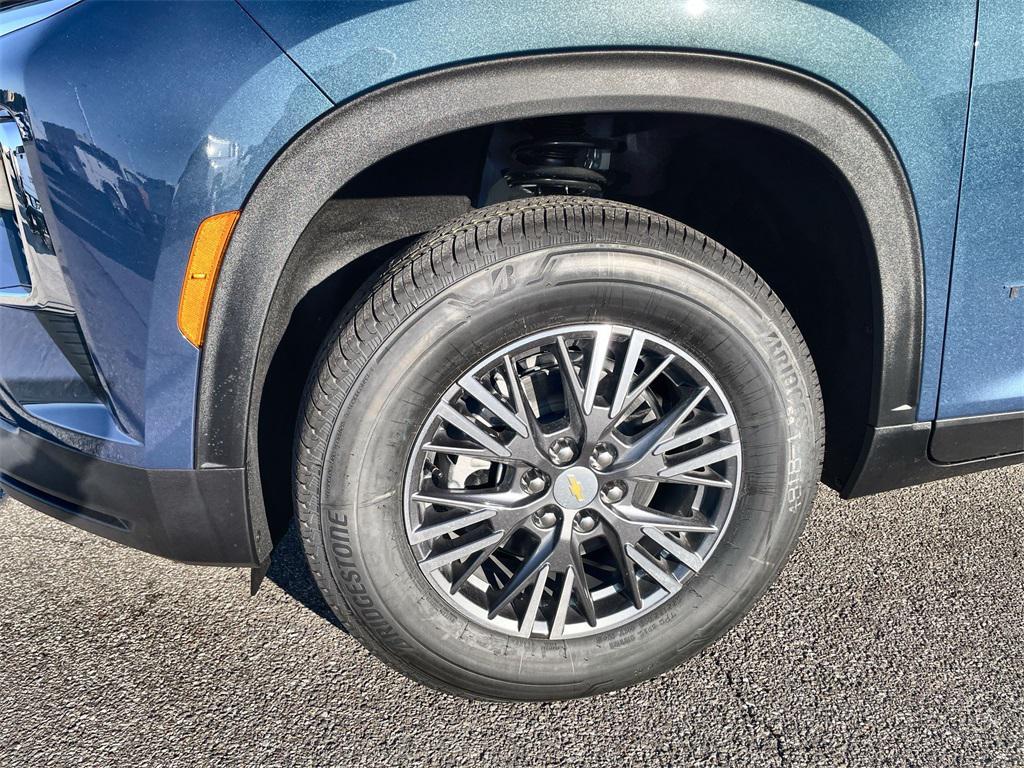 new 2026 Chevrolet Traverse car, priced at $44,141
